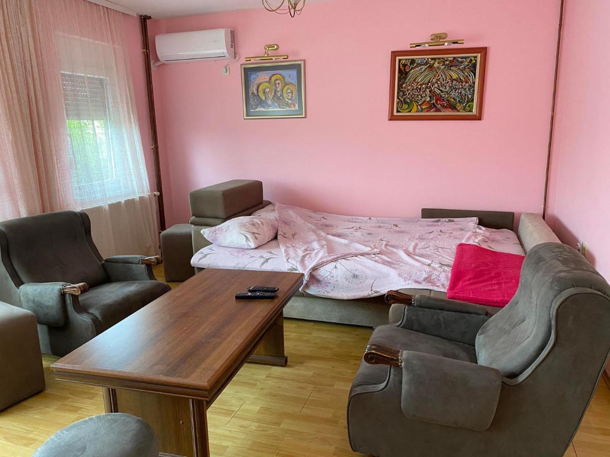 Guest House Trajkovic Jagodina Eksteriør bilde