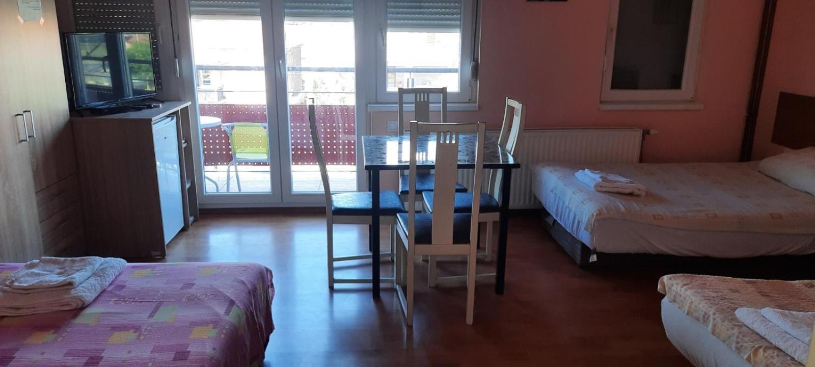 Guest House Trajkovic Jagodina Eksteriør bilde
